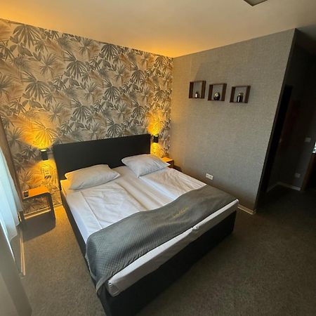 Parkhotel Lindenhof - Kostenlose Parkplaetze Offenbach am Main Dış mekan fotoğraf