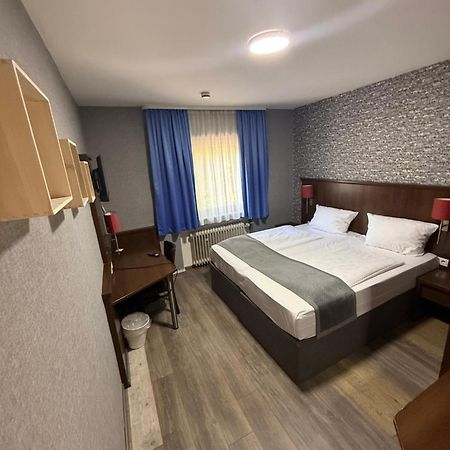 Parkhotel Lindenhof - Kostenlose Parkplaetze Offenbach am Main Dış mekan fotoğraf